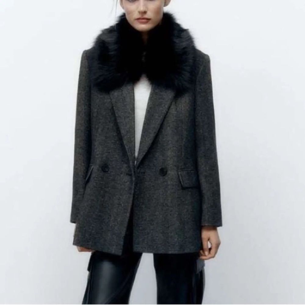 Zara Dark Gray Blazer With Black Faux Fur Collar Oversized Small